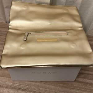 Monat bag